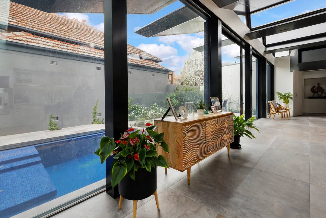 Personal_Pools Interior